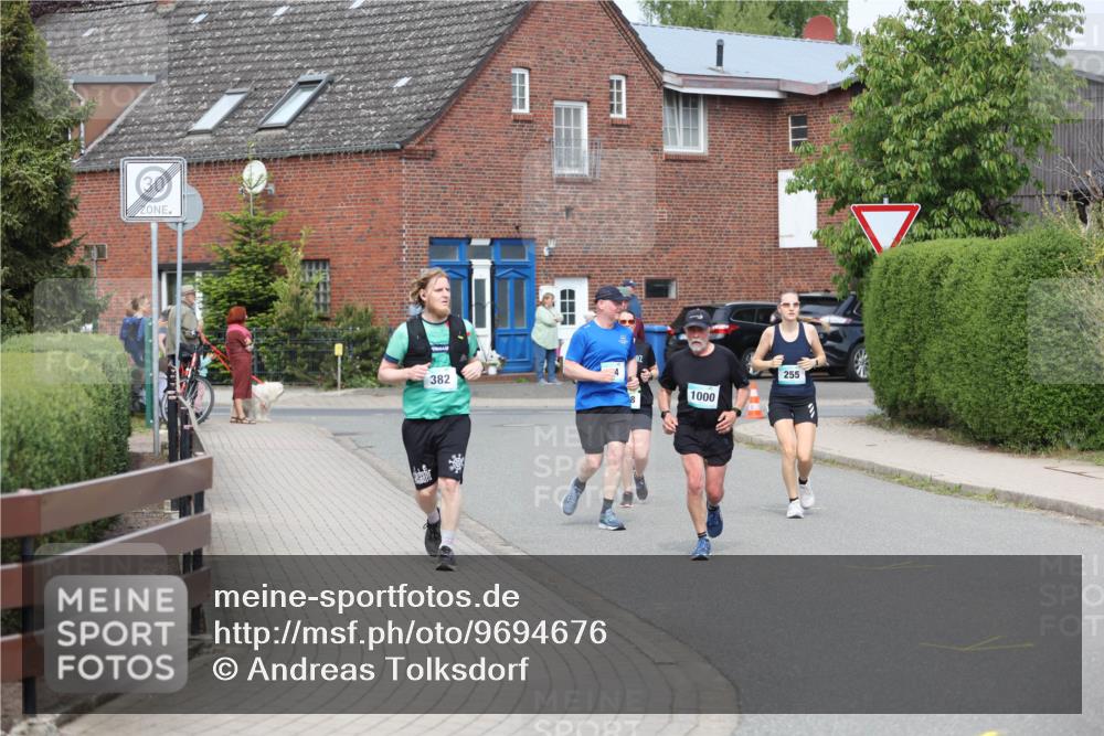 10.05.2026 - 8. Wedeler Halbmarathon Andreas Tolksdorf http://msf.ph/oto/9694676 10.05.2026 10:23:42 Laufen 382, 1000, 255 meine-sportfotos.de