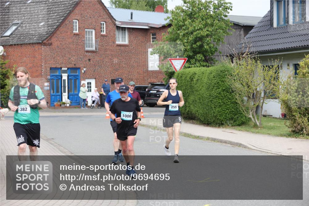 10.05.2026 - 8. Wedeler Halbmarathon Andreas Tolksdorf http://msf.ph/oto/9694695 10.05.2026 10:23:43 Laufen 382, 1000, 255 meine-sportfotos.de