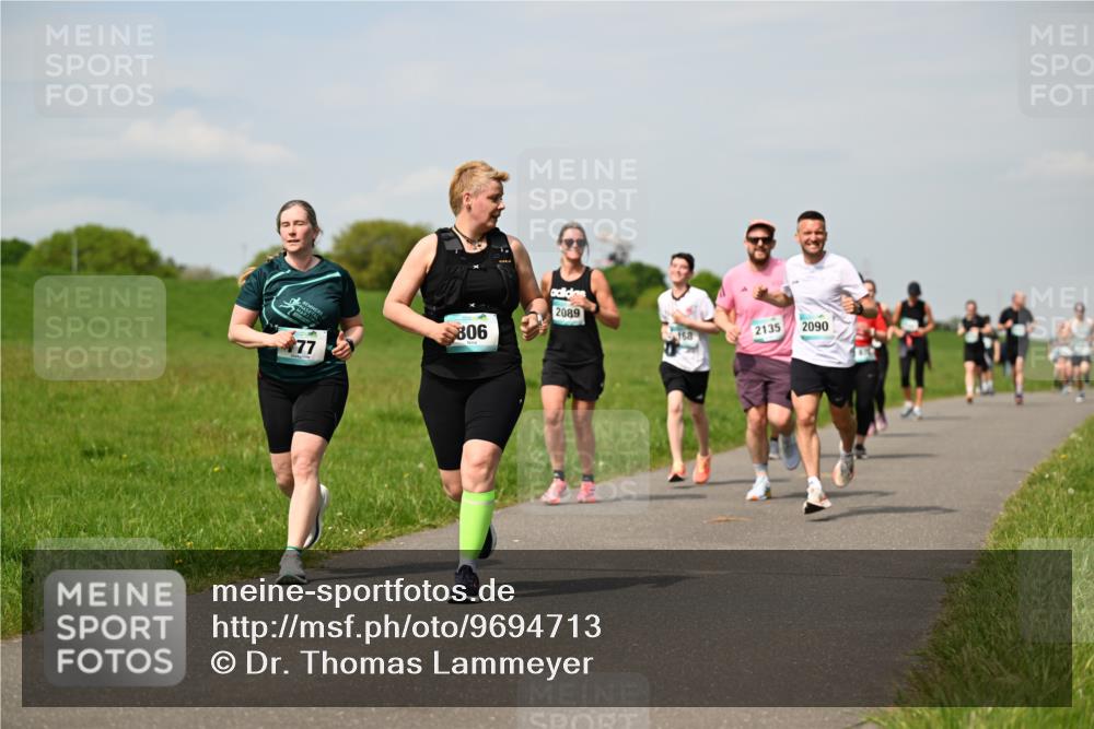 10.05.2026 - 8. Wedeler Halbmarathon Dr. Thomas Lammeyer http://msf.ph/oto/9694713 10.05.2026 11:19:50 Laufen 806, 2089, 168, 2135, 2090 meine-sportfotos.de