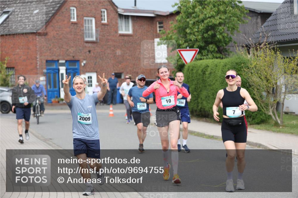 10.05.2026 - 8. Wedeler Halbmarathon Andreas Tolksdorf http://msf.ph/oto/9694755 10.05.2026 10:23:59 Laufen 2009, 274, 10, 286, 7 meine-sportfotos.de