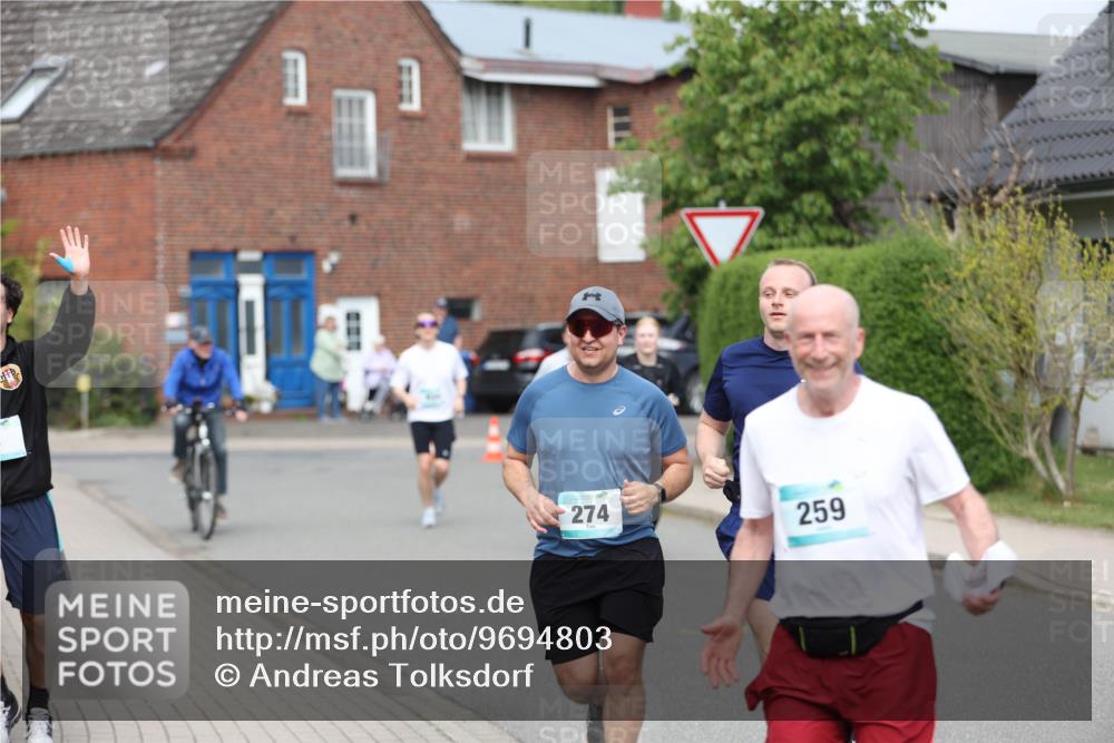 10.05.2026 - 8. Wedeler Halbmarathon Andreas Tolksdorf http://msf.ph/oto/9694803 10.05.2026 10:24:03 Laufen 1, 274, 259 meine-sportfotos.de