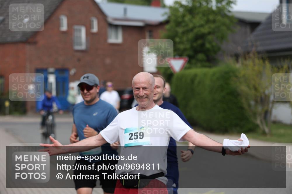 10.05.2026 - 8. Wedeler Halbmarathon Andreas Tolksdorf http://msf.ph/oto/9694811 10.05.2026 10:24:04 Laufen 259 meine-sportfotos.de