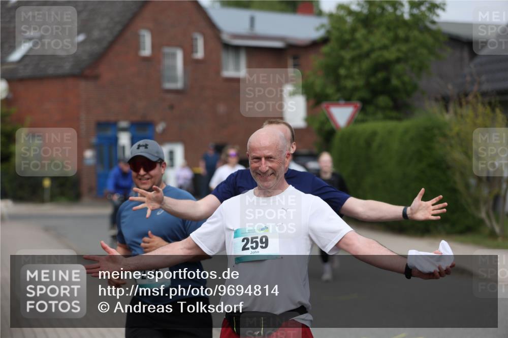 10.05.2026 - 8. Wedeler Halbmarathon Andreas Tolksdorf http://msf.ph/oto/9694814 10.05.2026 10:24:04 Laufen 274, 10, 259 meine-sportfotos.de