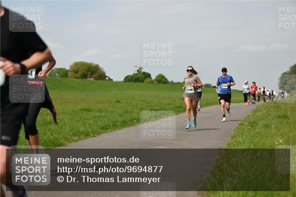 10.05.2026 - 8. Wedeler Halbmarathon Dr. Thomas Lammeyer http://msf.ph/oto/9694877 10.05.2026 11:20:02 Laufen 2106, 2138 meine-sportfotos.de