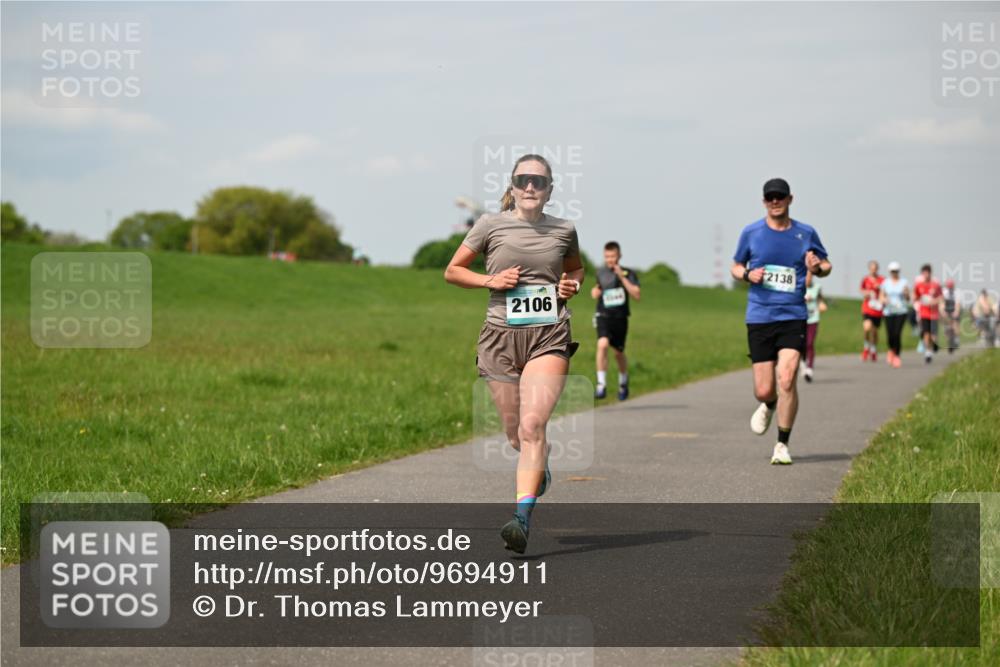 10.05.2026 - 8. Wedeler Halbmarathon Dr. Thomas Lammeyer http://msf.ph/oto/9694911 10.05.2026 11:20:04 Laufen 2106, 2138 meine-sportfotos.de