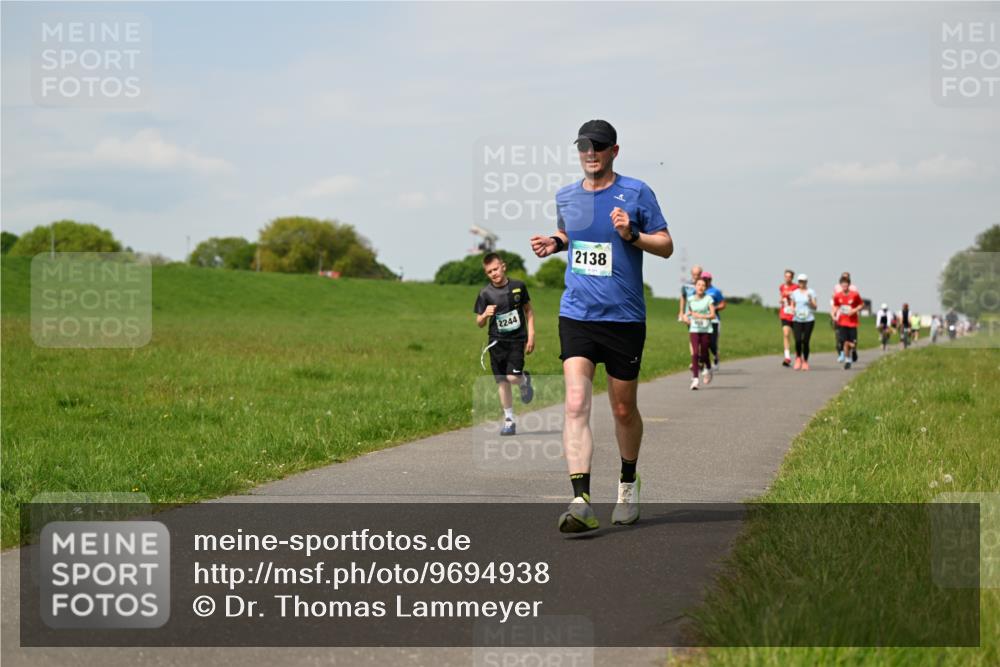 10.05.2026 - 8. Wedeler Halbmarathon Dr. Thomas Lammeyer http://msf.ph/oto/9694938 10.05.2026 11:20:06 Laufen 2244, 2138 meine-sportfotos.de
