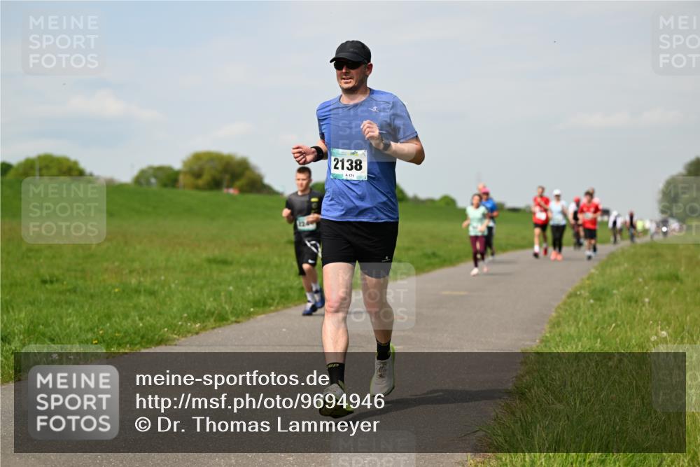 10.05.2026 - 8. Wedeler Halbmarathon Dr. Thomas Lammeyer http://msf.ph/oto/9694946 10.05.2026 11:20:07 Laufen 124, 2138, 171 meine-sportfotos.de