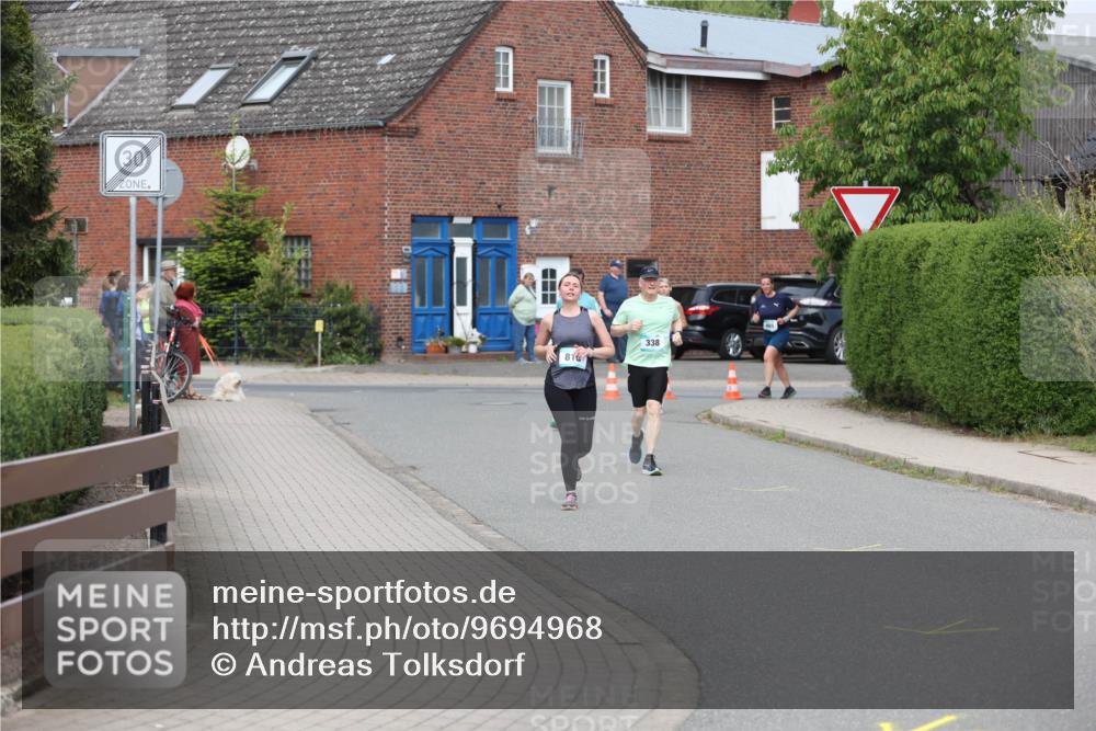 10.05.2026 - 8. Wedeler Halbmarathon Andreas Tolksdorf http://msf.ph/oto/9694968 10.05.2026 10:25:07 Laufen 810, 338 meine-sportfotos.de
