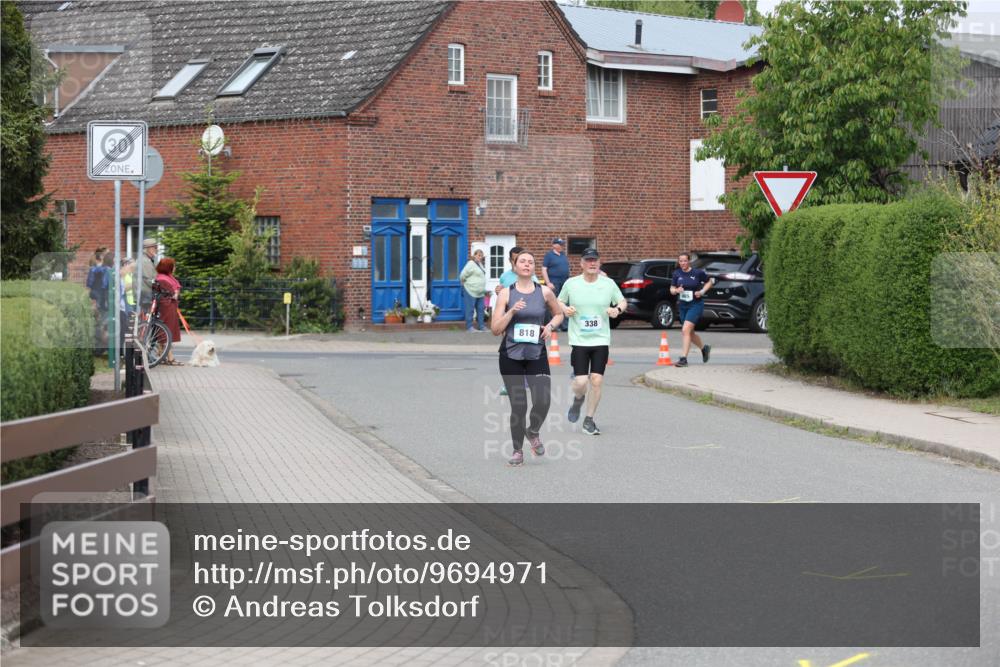 10.05.2026 - 8. Wedeler Halbmarathon Andreas Tolksdorf http://msf.ph/oto/9694971 10.05.2026 10:25:08 Laufen 818 meine-sportfotos.de