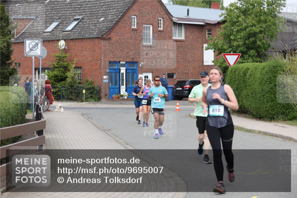 10.05.2026 - 8. Wedeler Halbmarathon Andreas Tolksdorf http://msf.ph/oto/9695007 10.05.2026 10:25:11 Laufen 465, 2188, 396, 818 meine-sportfotos.de