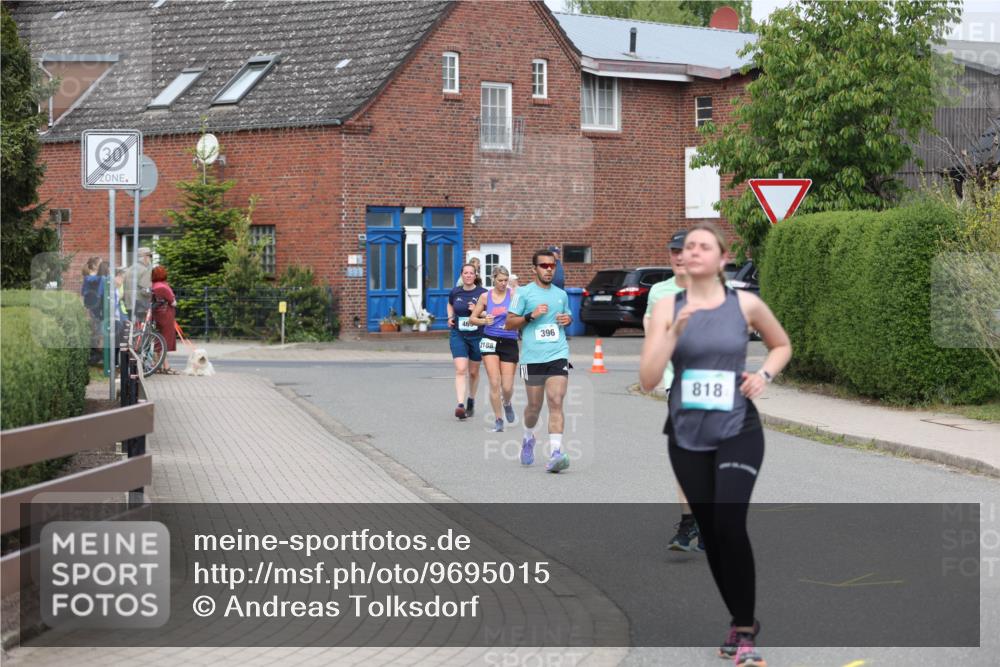 10.05.2026 - 8. Wedeler Halbmarathon Andreas Tolksdorf http://msf.ph/oto/9695015 10.05.2026 10:25:11 Laufen 3, 2188, 396, 818 meine-sportfotos.de