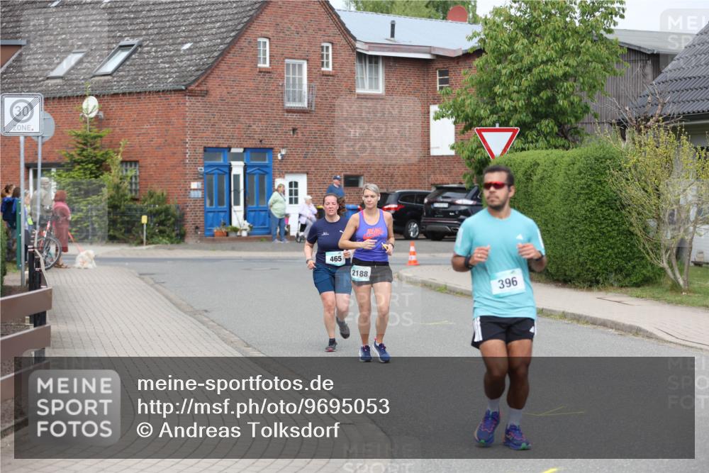 10.05.2026 - 8. Wedeler Halbmarathon Andreas Tolksdorf http://msf.ph/oto/9695053 10.05.2026 10:25:15 Laufen 465, 2188, 396 meine-sportfotos.de