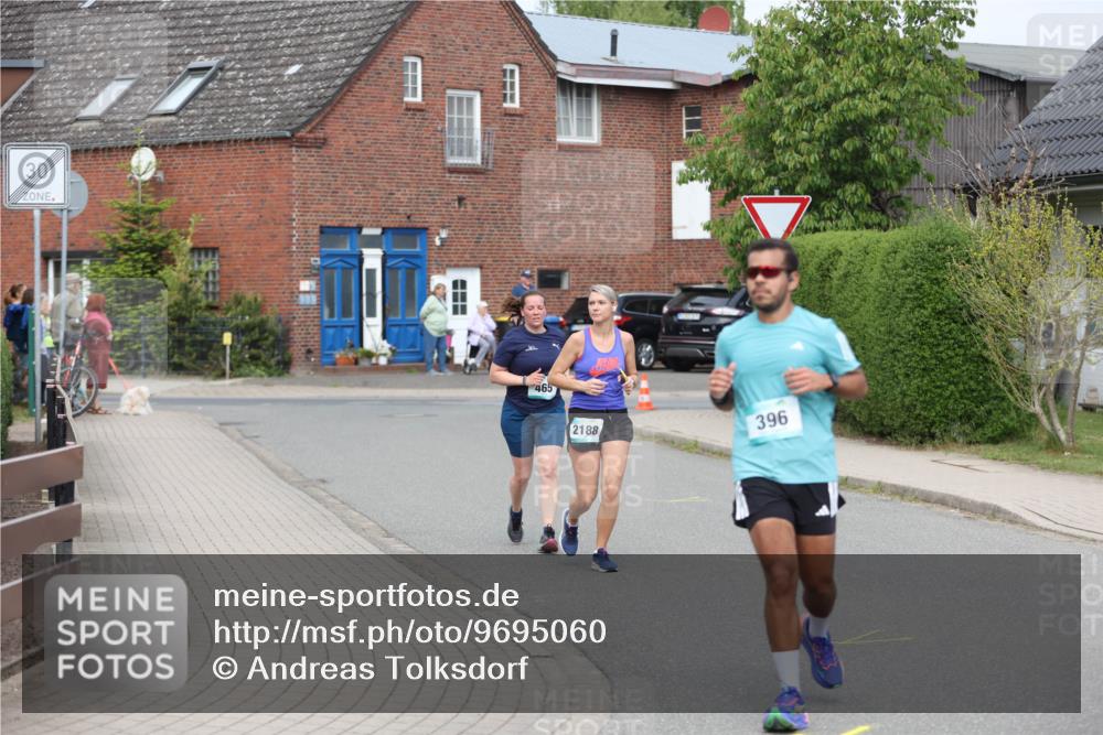 10.05.2026 - 8. Wedeler Halbmarathon Andreas Tolksdorf http://msf.ph/oto/9695060 10.05.2026 10:25:15 Laufen 465, 2188, 396 meine-sportfotos.de