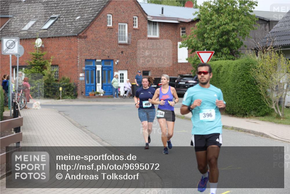 10.05.2026 - 8. Wedeler Halbmarathon Andreas Tolksdorf http://msf.ph/oto/9695072 10.05.2026 10:25:16 Laufen 30, 465, 2188, 396 meine-sportfotos.de