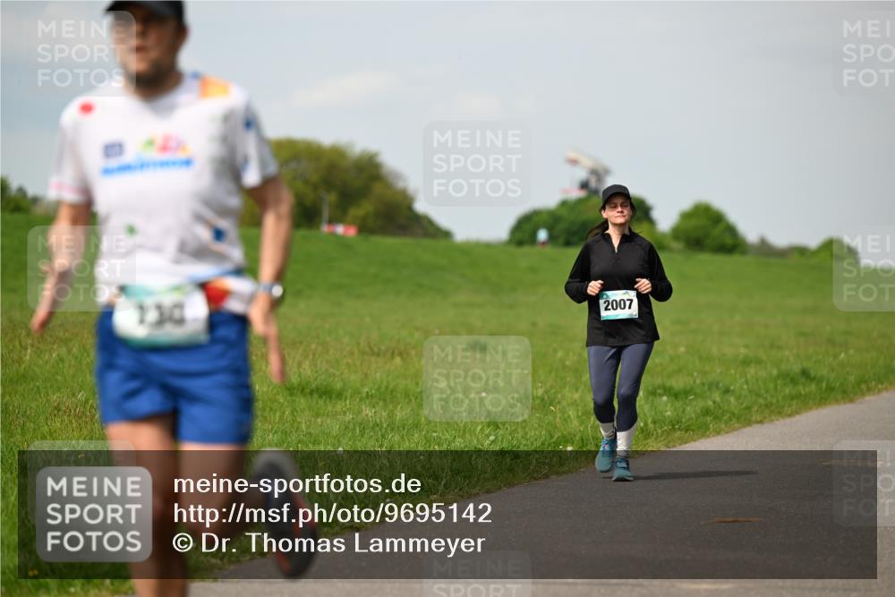 10.05.2026 - 8. Wedeler Halbmarathon Dr. Thomas Lammeyer http://msf.ph/oto/9695142 10.05.2026 11:20:30 Laufen 110, 2007 meine-sportfotos.de