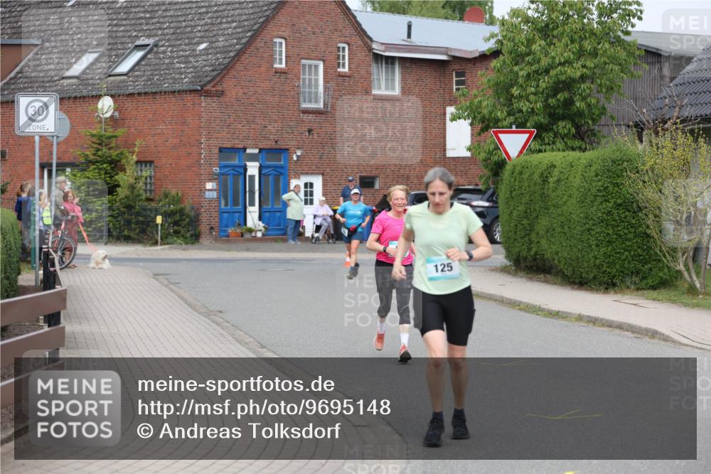 10.05.2026 - 8. Wedeler Halbmarathon Andreas Tolksdorf http://msf.ph/oto/9695148 10.05.2026 10:25:35 Laufen 125 meine-sportfotos.de