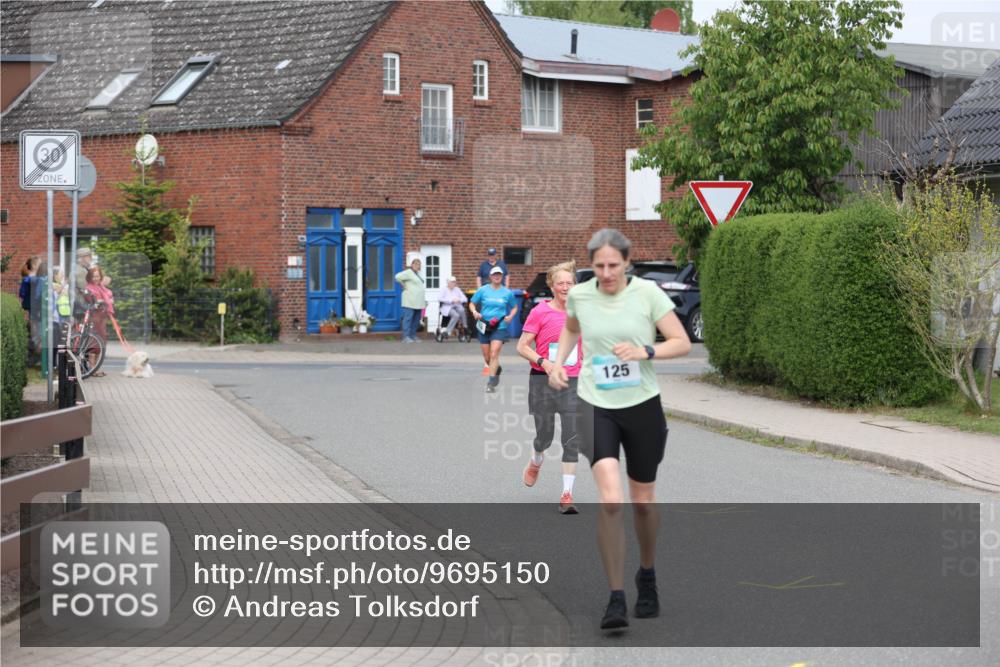10.05.2026 - 8. Wedeler Halbmarathon Andreas Tolksdorf http://msf.ph/oto/9695150 10.05.2026 10:25:35 Laufen 125 meine-sportfotos.de