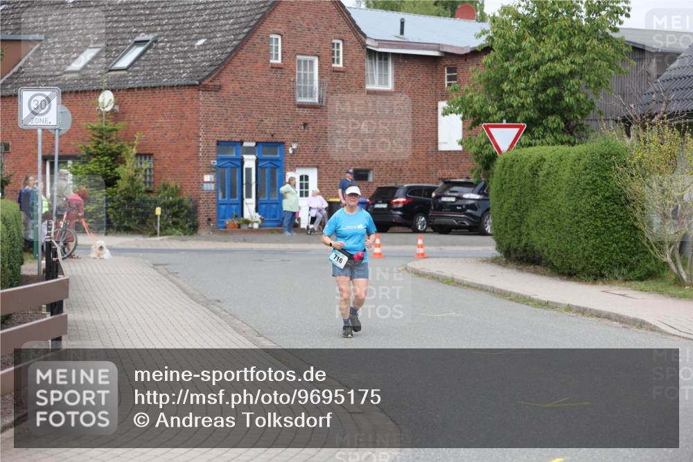 10.05.2026 - 8. Wedeler Halbmarathon Andreas Tolksdorf http://msf.ph/oto/9695175 10.05.2026 10:25:41 Laufen  meine-sportfotos.de