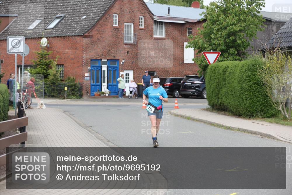 10.05.2026 - 8. Wedeler Halbmarathon Andreas Tolksdorf http://msf.ph/oto/9695192 10.05.2026 10:25:42 Laufen 716 meine-sportfotos.de