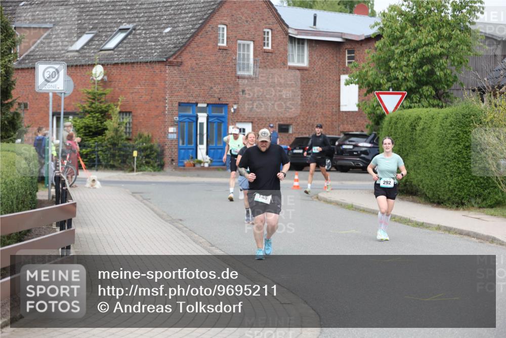 10.05.2026 - 8. Wedeler Halbmarathon Andreas Tolksdorf http://msf.ph/oto/9695211 10.05.2026 10:26:02 Laufen 30, 145, 292 meine-sportfotos.de