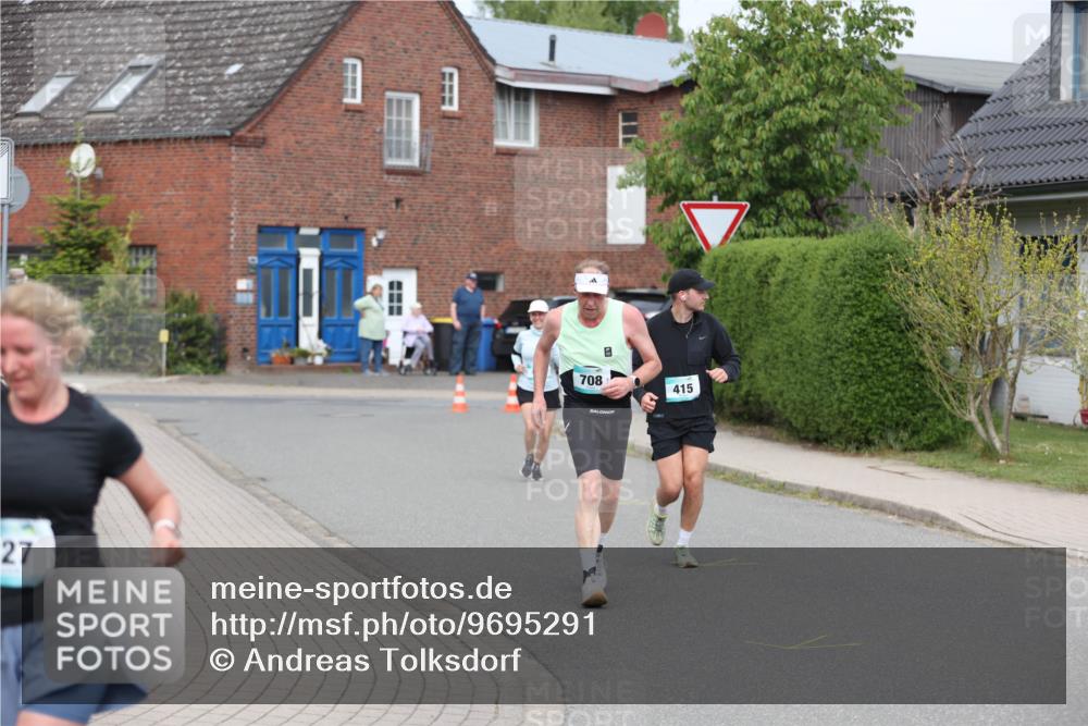 10.05.2026 - 8. Wedeler Halbmarathon Andreas Tolksdorf http://msf.ph/oto/9695291 10.05.2026 10:26:08 Laufen 27, 708, 415 meine-sportfotos.de