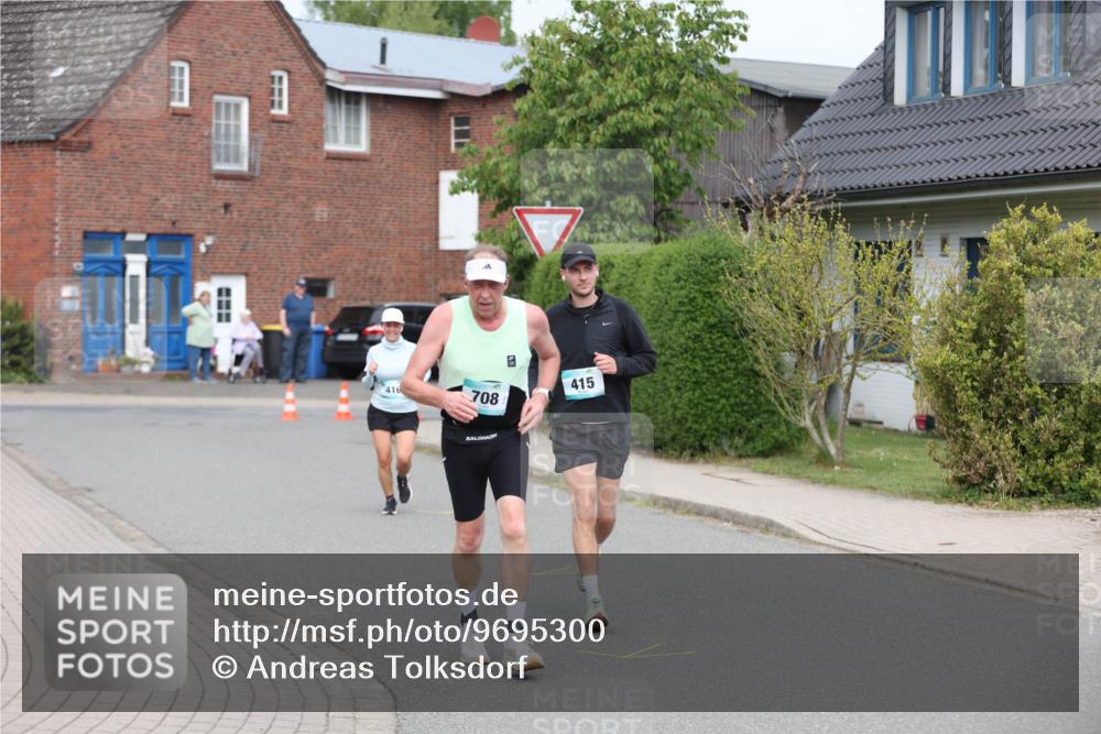 10.05.2026 - 8. Wedeler Halbmarathon Andreas Tolksdorf http://msf.ph/oto/9695300 10.05.2026 10:26:09 Laufen 416, 708, 415 meine-sportfotos.de