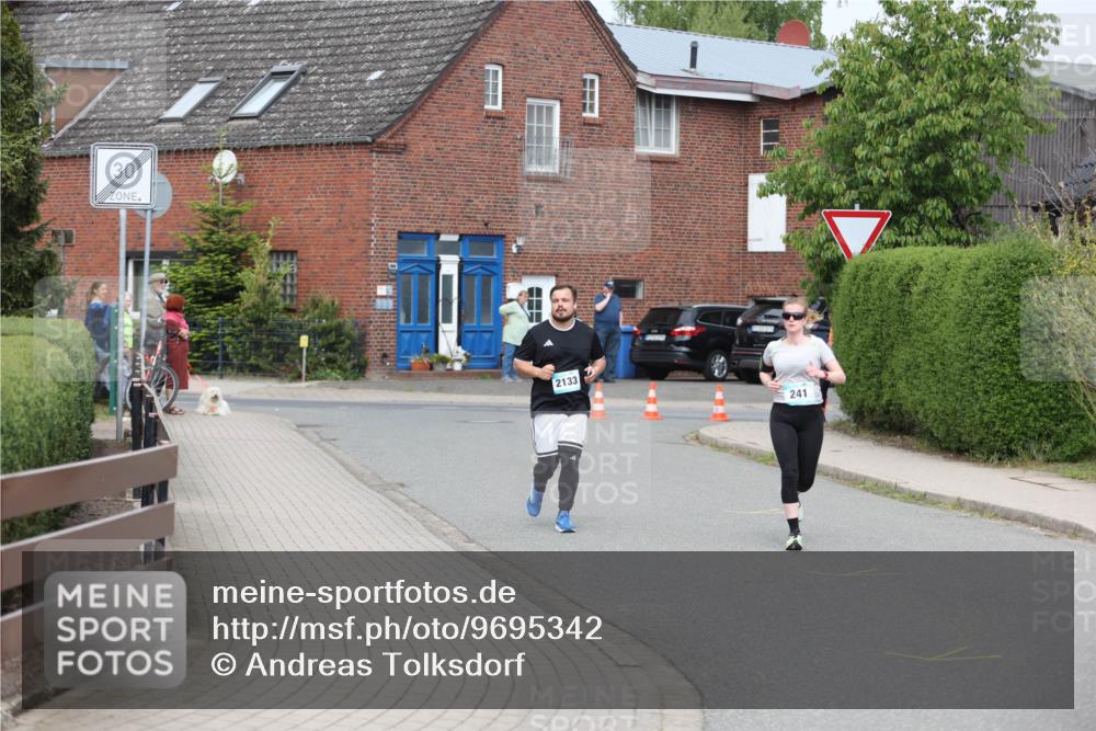 10.05.2026 - 8. Wedeler Halbmarathon Andreas Tolksdorf http://msf.ph/oto/9695342 10.05.2026 10:26:20 Laufen 2133, 241 meine-sportfotos.de