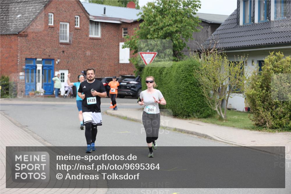 10.05.2026 - 8. Wedeler Halbmarathon Andreas Tolksdorf http://msf.ph/oto/9695364 10.05.2026 10:26:21 Laufen 2133, 241 meine-sportfotos.de