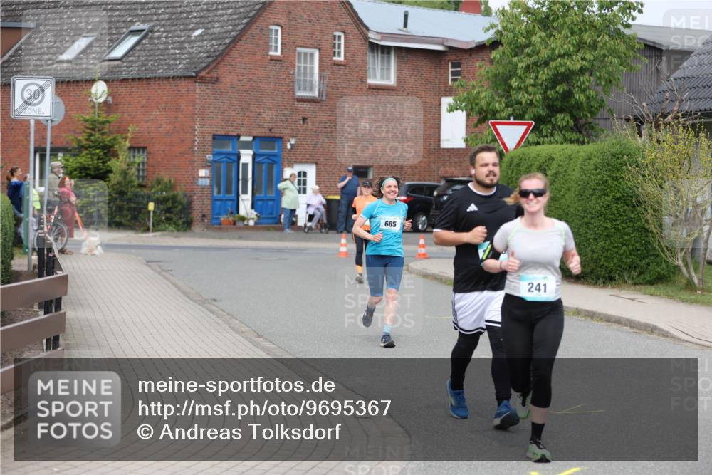 10.05.2026 - 8. Wedeler Halbmarathon Andreas Tolksdorf http://msf.ph/oto/9695367 10.05.2026 10:26:23 Laufen 30, 685, 241 meine-sportfotos.de