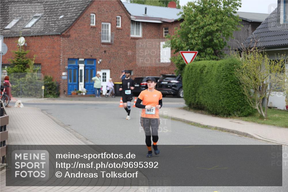 10.05.2026 - 8. Wedeler Halbmarathon Andreas Tolksdorf http://msf.ph/oto/9695392 10.05.2026 10:26:29 Laufen 501, 687 meine-sportfotos.de