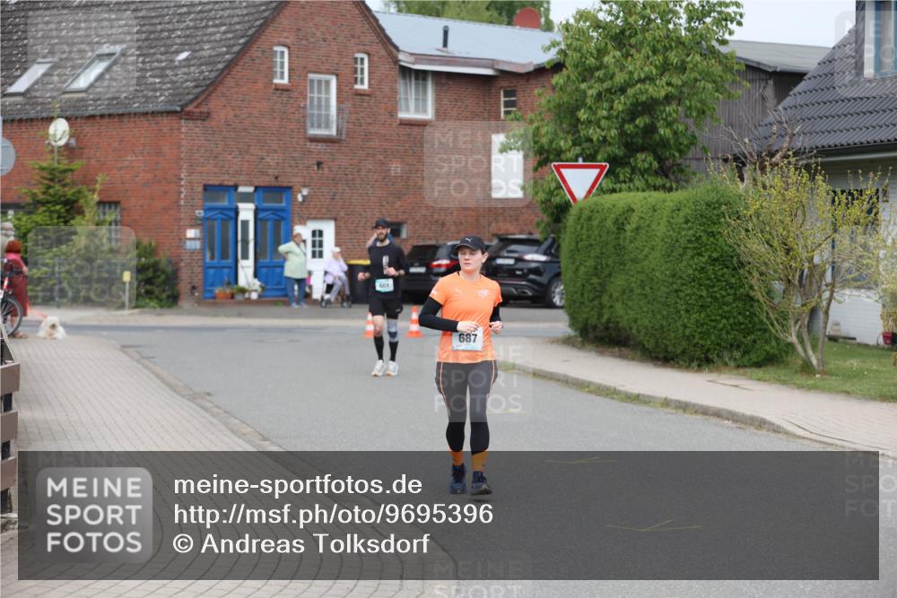 10.05.2026 - 8. Wedeler Halbmarathon Andreas Tolksdorf http://msf.ph/oto/9695396 10.05.2026 10:26:29 Laufen 501, 687 meine-sportfotos.de