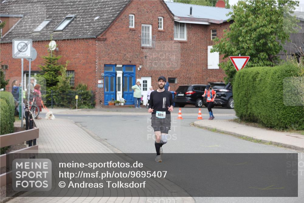 10.05.2026 - 8. Wedeler Halbmarathon Andreas Tolksdorf http://msf.ph/oto/9695407 10.05.2026 10:26:33 Laufen 3, 501 meine-sportfotos.de