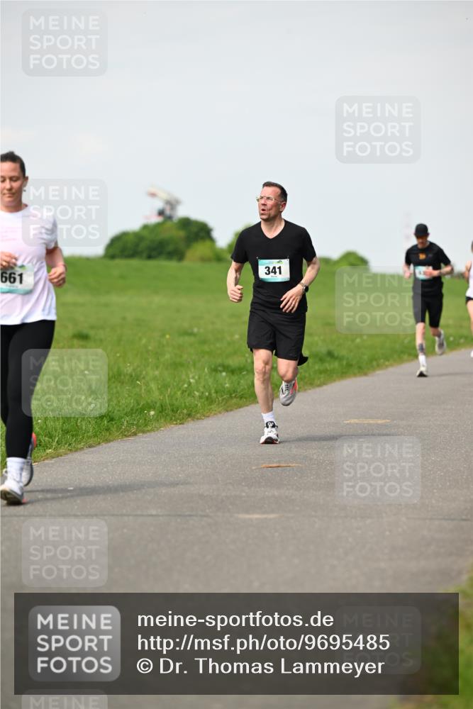10.05.2026 - 8. Wedeler Halbmarathon Dr. Thomas Lammeyer http://msf.ph/oto/9695485 10.05.2026 11:21:29 Laufen 661, 341 meine-sportfotos.de
