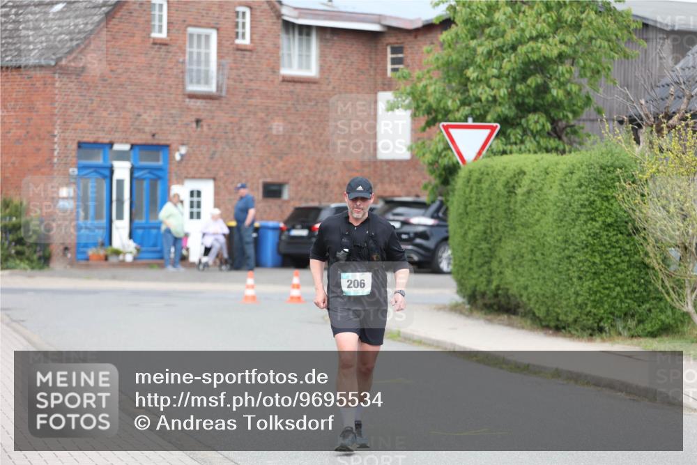 10.05.2026 - 8. Wedeler Halbmarathon Andreas Tolksdorf http://msf.ph/oto/9695534 10.05.2026 10:27:14 Laufen 206 meine-sportfotos.de
