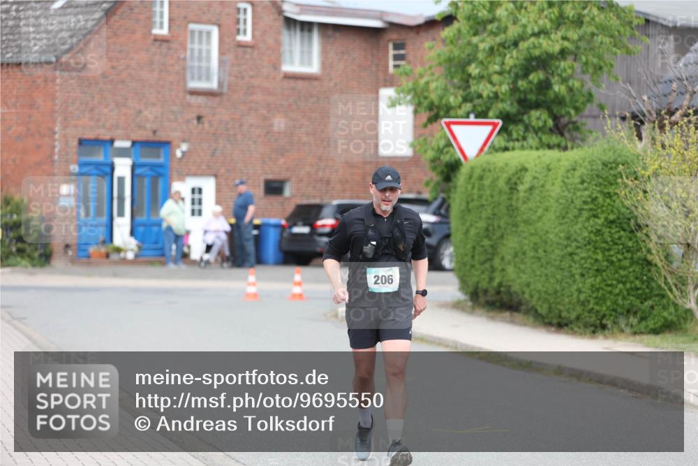 10.05.2026 - 8. Wedeler Halbmarathon Andreas Tolksdorf http://msf.ph/oto/9695550 10.05.2026 10:27:15 Laufen 206 meine-sportfotos.de