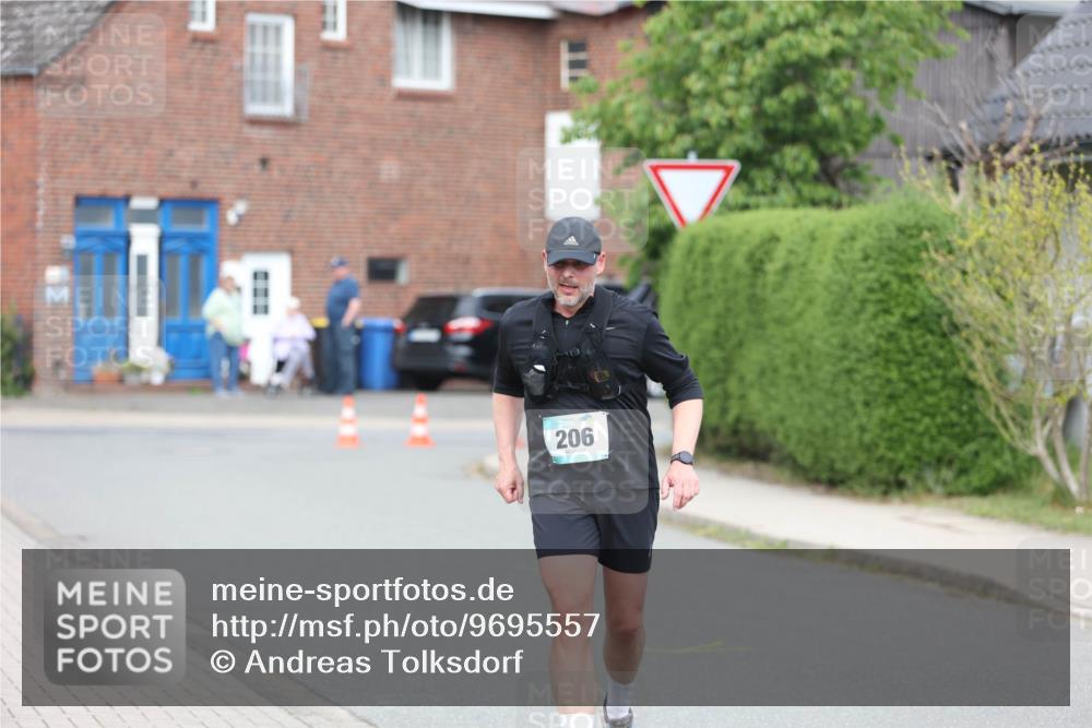 10.05.2026 - 8. Wedeler Halbmarathon Andreas Tolksdorf http://msf.ph/oto/9695557 10.05.2026 10:27:16 Laufen 206 meine-sportfotos.de