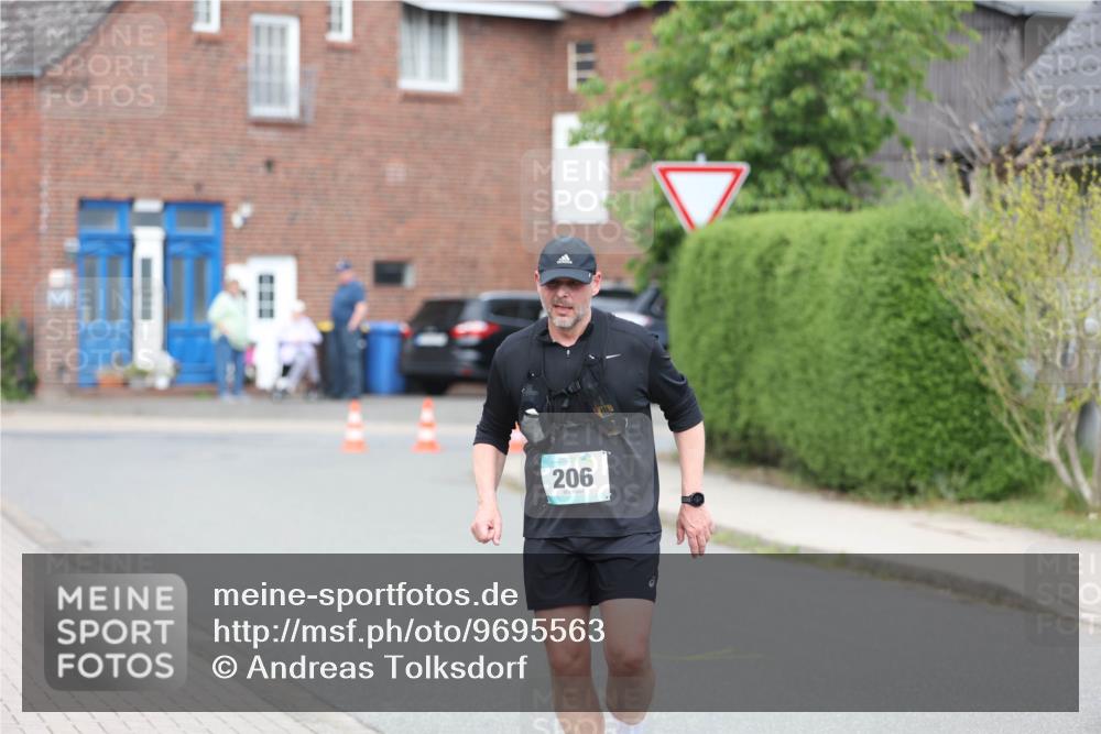 10.05.2026 - 8. Wedeler Halbmarathon Andreas Tolksdorf http://msf.ph/oto/9695563 10.05.2026 10:27:16 Laufen 206 meine-sportfotos.de