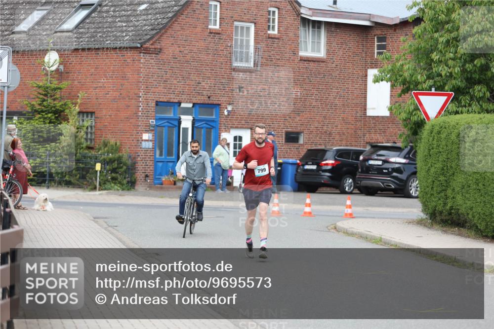 10.05.2026 - 8. Wedeler Halbmarathon Andreas Tolksdorf http://msf.ph/oto/9695573 10.05.2026 10:27:25 Laufen 799 meine-sportfotos.de