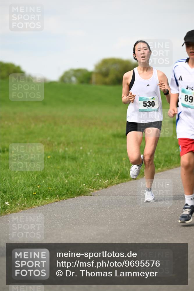 10.05.2026 - 8. Wedeler Halbmarathon Dr. Thomas Lammeyer http://msf.ph/oto/9695576 10.05.2026 11:21:36 Laufen 530 meine-sportfotos.de