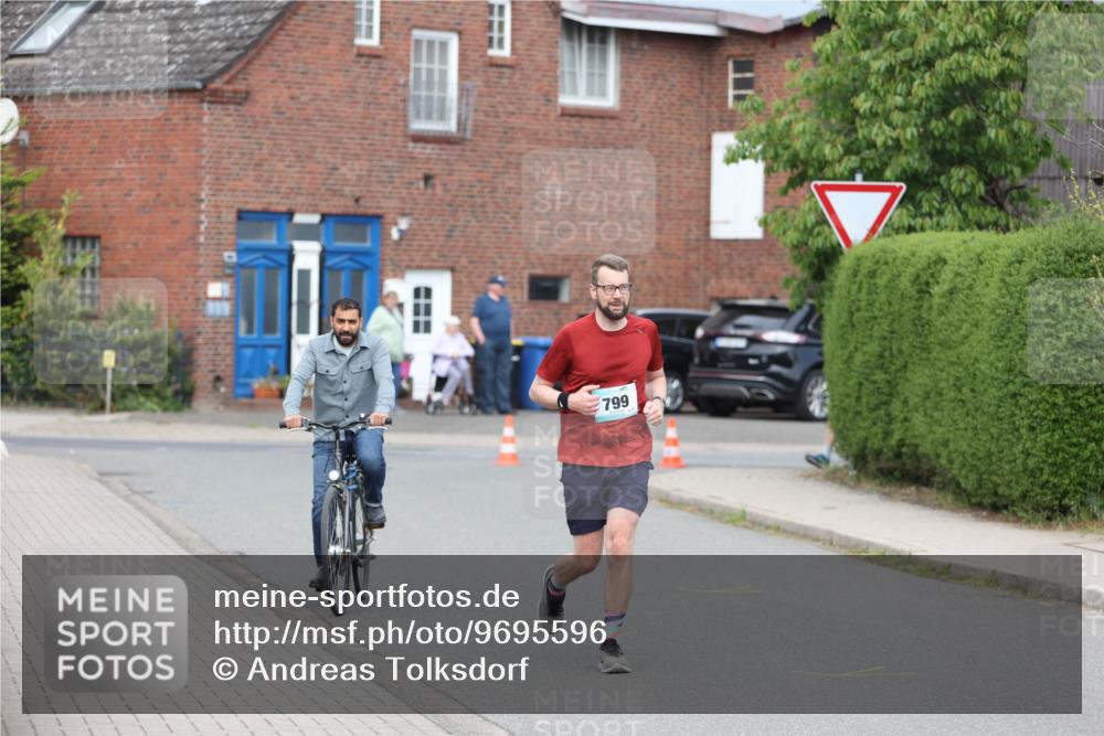 10.05.2026 - 8. Wedeler Halbmarathon Andreas Tolksdorf http://msf.ph/oto/9695596 10.05.2026 10:27:28 Laufen 799 meine-sportfotos.de