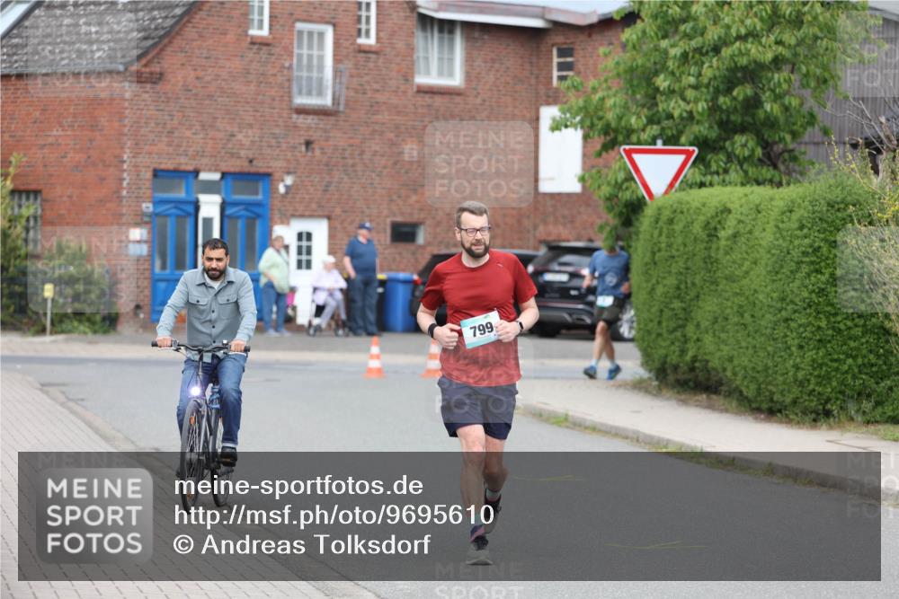 10.05.2026 - 8. Wedeler Halbmarathon Andreas Tolksdorf http://msf.ph/oto/9695610 10.05.2026 10:27:28 Laufen 799 meine-sportfotos.de