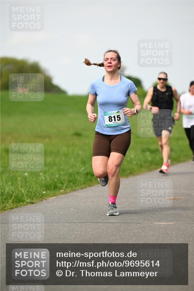 10.05.2026 - 8. Wedeler Halbmarathon Dr. Thomas Lammeyer http://msf.ph/oto/9695614 10.05.2026 11:21:44 Laufen 815 meine-sportfotos.de