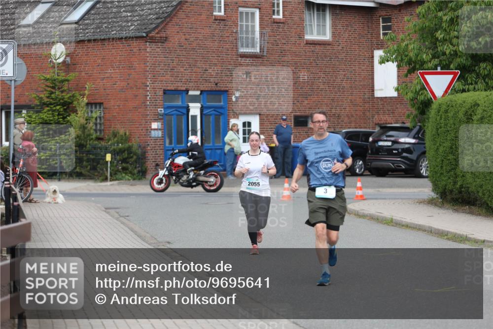 10.05.2026 - 8. Wedeler Halbmarathon Andreas Tolksdorf http://msf.ph/oto/9695641 10.05.2026 10:27:36 Laufen 2055 meine-sportfotos.de