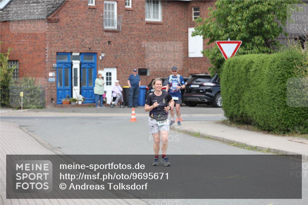 10.05.2026 - 8. Wedeler Halbmarathon Andreas Tolksdorf http://msf.ph/oto/9695671 10.05.2026 10:27:46 Laufen 1057 meine-sportfotos.de