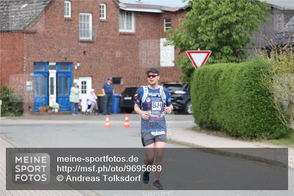 10.05.2026 - 8. Wedeler Halbmarathon Andreas Tolksdorf http://msf.ph/oto/9695689 10.05.2026 10:27:53 Laufen  meine-sportfotos.de