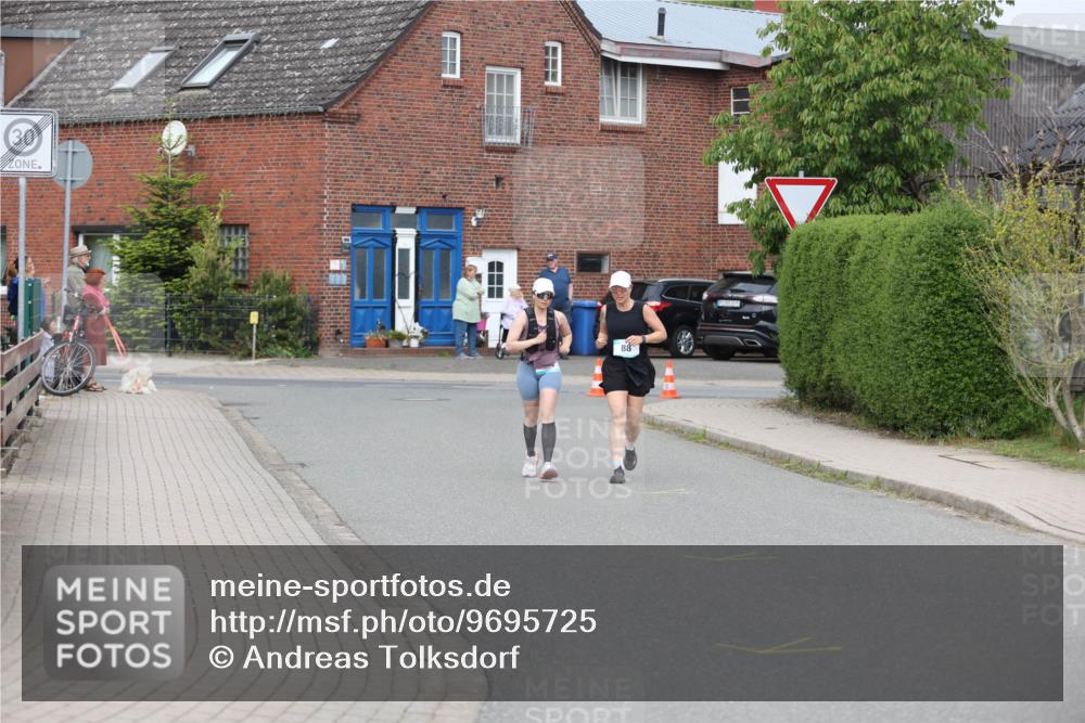 10.05.2026 - 8. Wedeler Halbmarathon Andreas Tolksdorf http://msf.ph/oto/9695725 10.05.2026 10:28:10 Laufen  meine-sportfotos.de