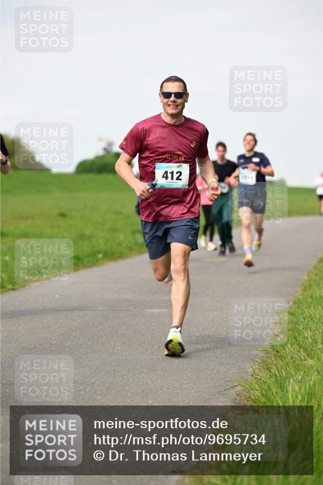 10.05.2026 - 8. Wedeler Halbmarathon Dr. Thomas Lammeyer http://msf.ph/oto/9695734 10.05.2026 11:21:54 Laufen 195, 412 meine-sportfotos.de