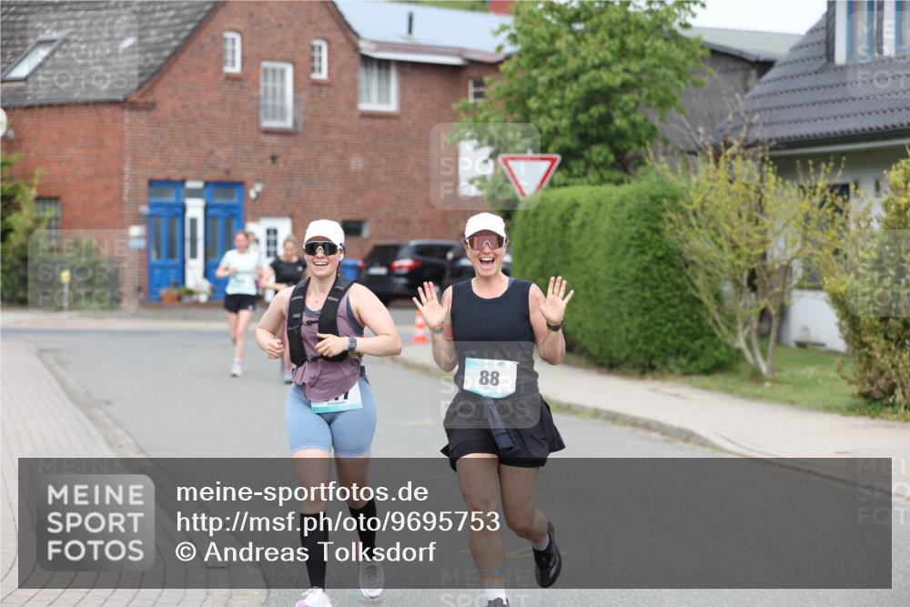 10.05.2026 - 8. Wedeler Halbmarathon Andreas Tolksdorf http://msf.ph/oto/9695753 10.05.2026 10:28:15 Laufen 88, 88 meine-sportfotos.de