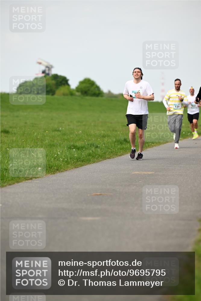 10.05.2026 - 8. Wedeler Halbmarathon Dr. Thomas Lammeyer http://msf.ph/oto/9695795 10.05.2026 11:22:06 Laufen 131 meine-sportfotos.de