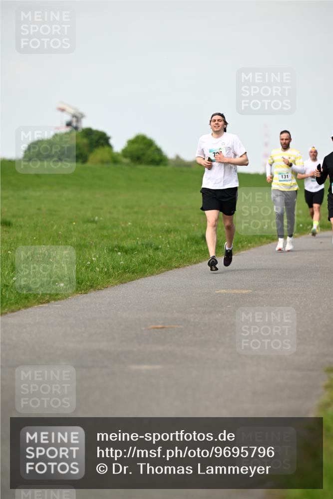 10.05.2026 - 8. Wedeler Halbmarathon Dr. Thomas Lammeyer http://msf.ph/oto/9695796 10.05.2026 11:22:06 Laufen 131 meine-sportfotos.de